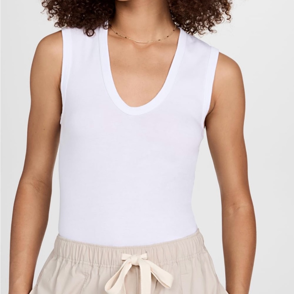 Women's White Sleeveless Top